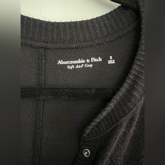 Abercrombie Soft & Cozy Henley Long Sleeve (Set of 2) - Picture 4 of 13